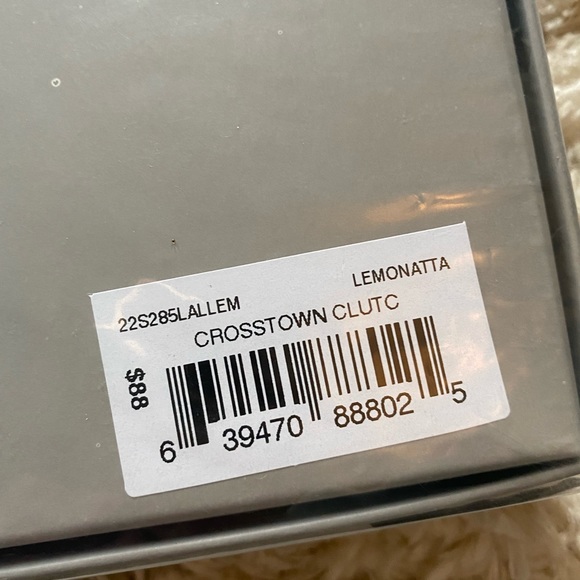 NWT Botkier Crosstown Large Leather Clutch in Gift Box - Picture 3 of 7